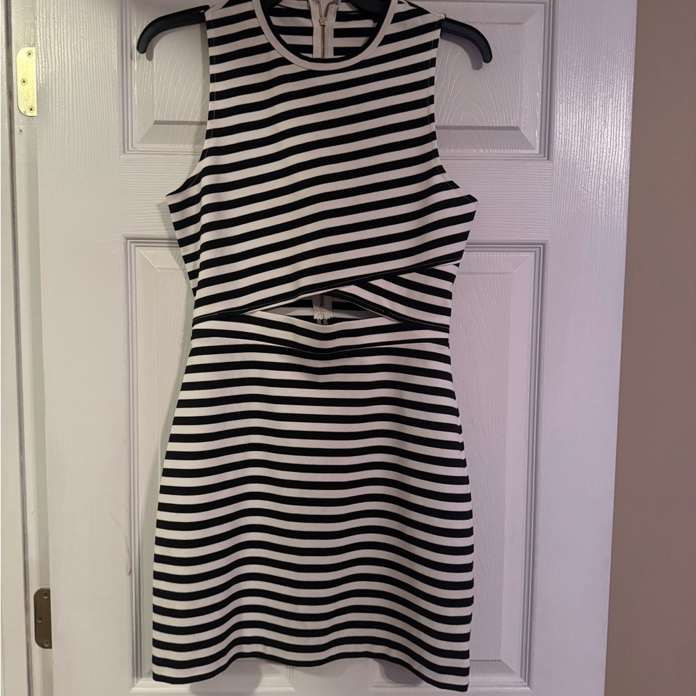 Express Black Mini Bodycon Dress with Halter Neckline and Sleeveless Design